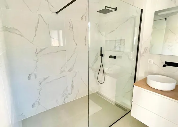 וילה Vue Montagne - 8 Pers *