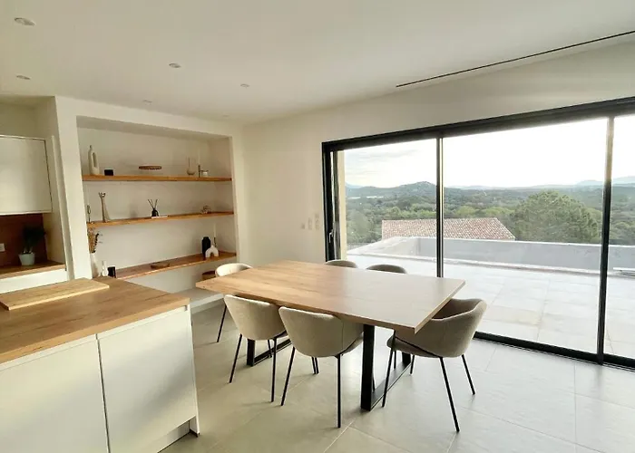 וילה Vue Montagne - 8 Pers סוטה