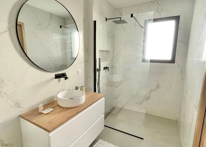 Vue Montagne - 8 Pers Vila *